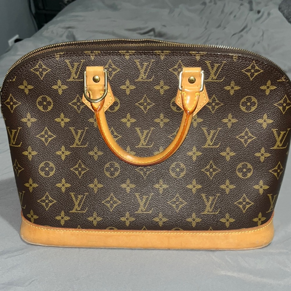 Louis Vuitton Alma